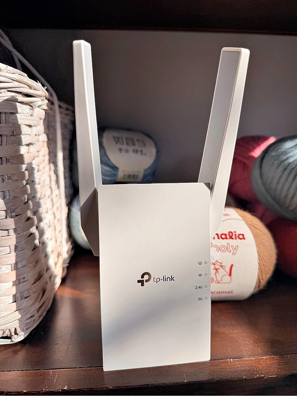 TP-Link AX1800 WiFi extender